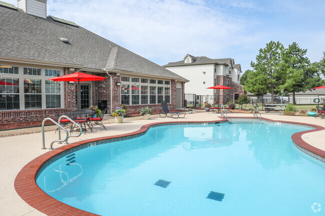 Clubhouse - Highland Crossing Apartments