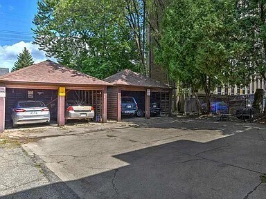 413 Chamberlain Ave