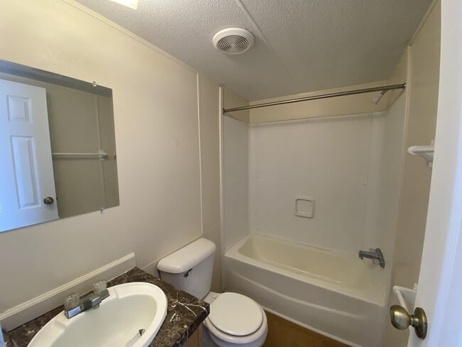Photo - 1709 Brown Pl Dr
