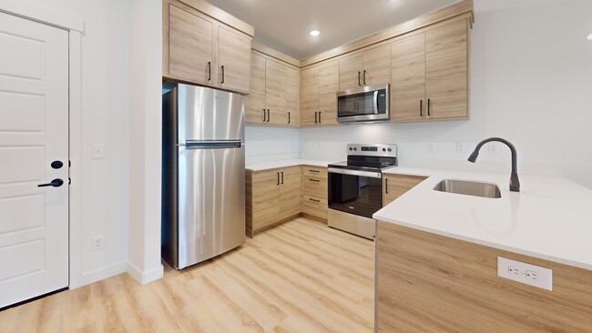Building Photo - 1149 W 250 S Rental