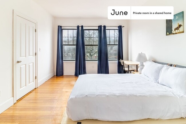 Private bedroom in 4 bed/2 bath Home - Private bedroom in 4 bed/2 bath Home Unidad C