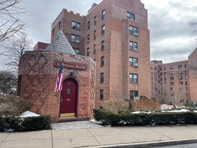 Building Photo - 192 Garth Rd Unit 4N