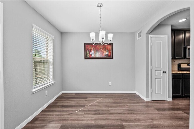 Photo - 207 Sea Breeze Dr