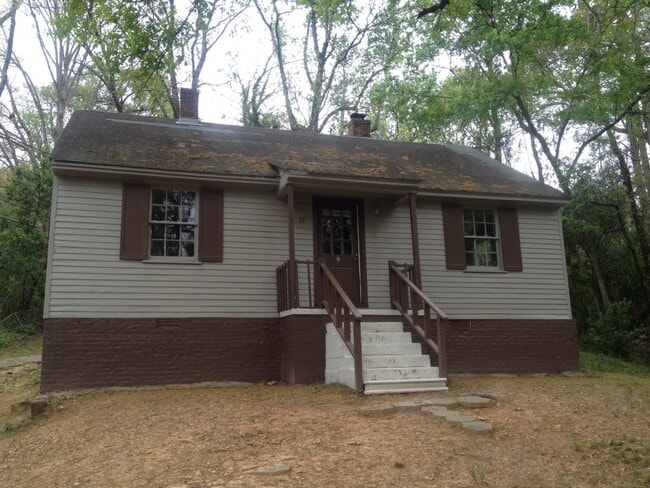 Building Photo - **AVAILABLE NOW**Near Ft. Benning/Columbus, GA 3 Bedroom / 1 Bathroom Home for Rent***