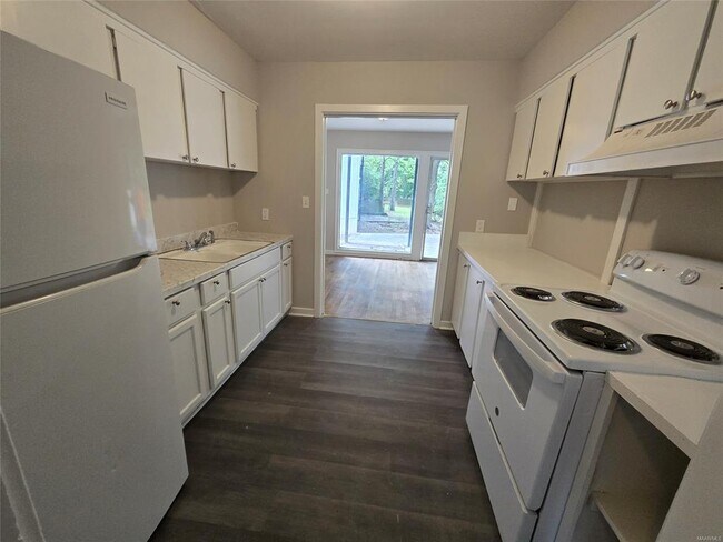 Photo - 3737 Wesley Dr