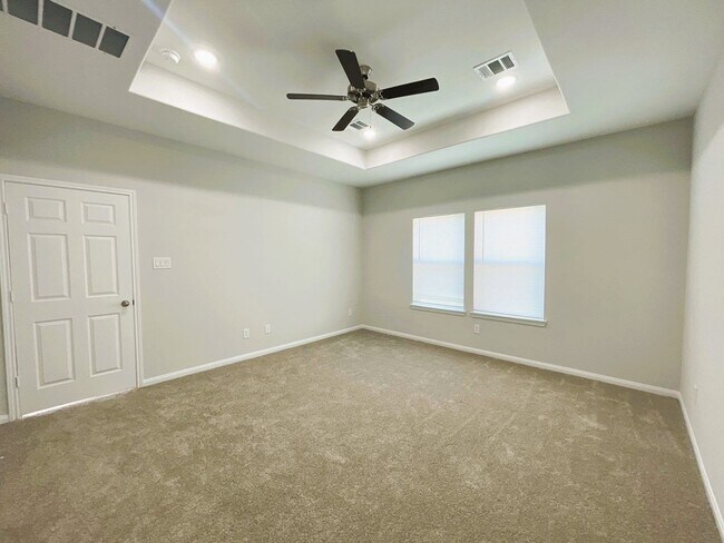 Photo - 1561 Rd 5728