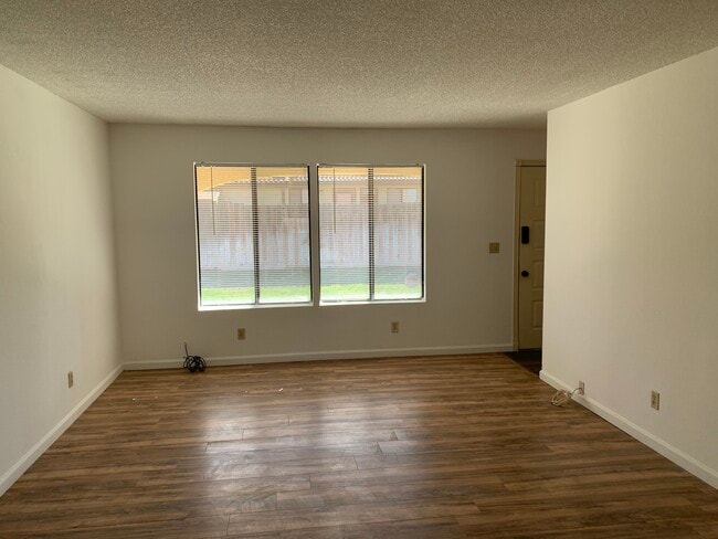 Livingroom - 21036 Santa Barbara Dr Unit Apt B1