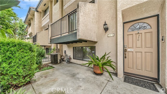 Building Photo - 7137 Shoup Ave Rental
