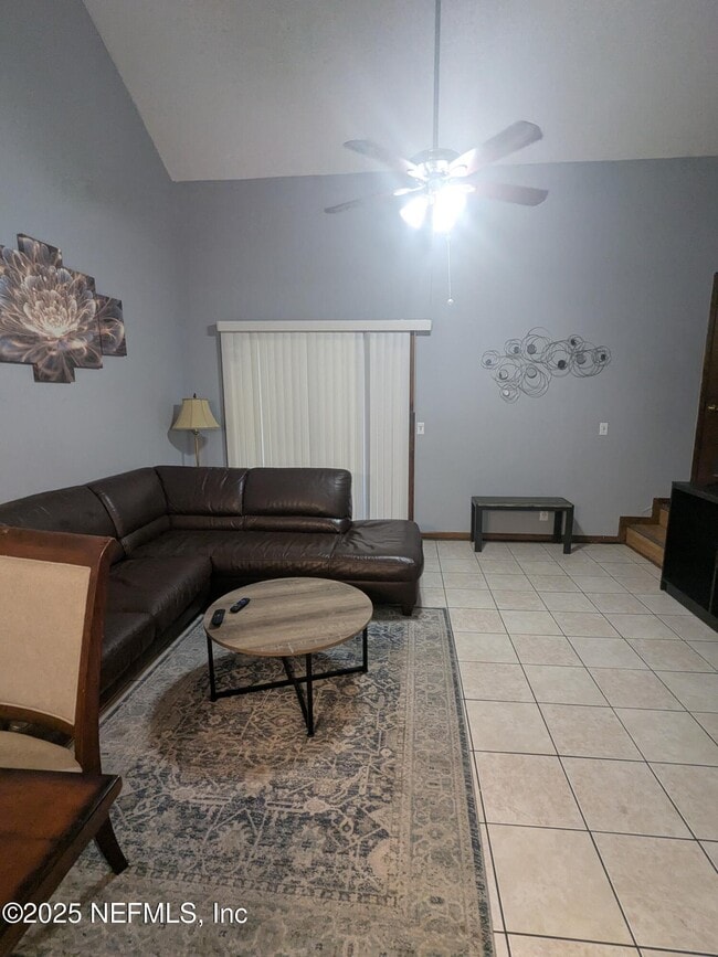 Photo - 733 Century 21 Dr