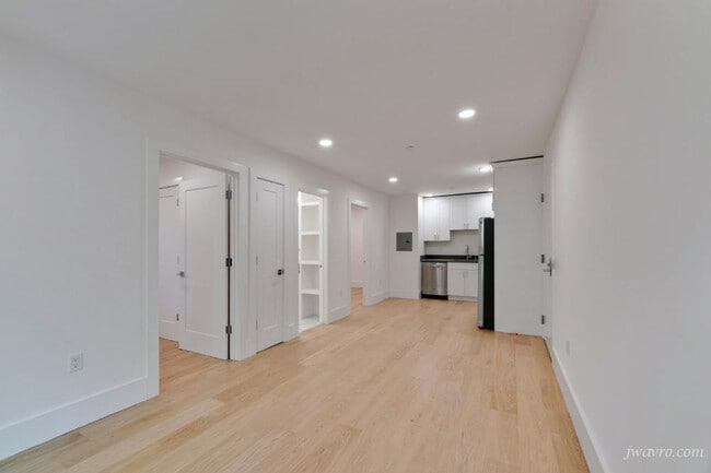 Photo - 422 Cole St Unit B