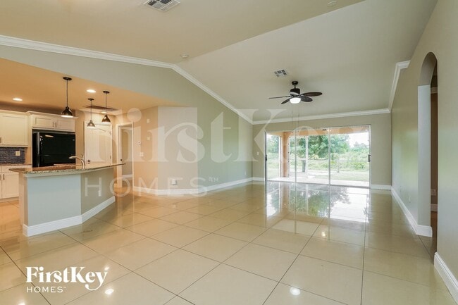 Photo - 2503 33rd St SW