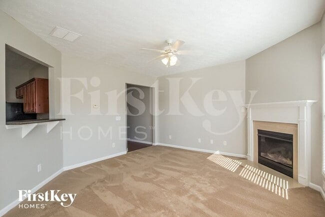 Photo - 731 Mountain Laurel Dr