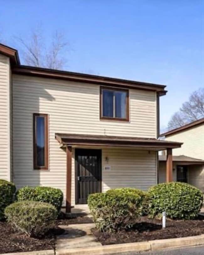 Building Photo - 4701 Queens Lace Ct