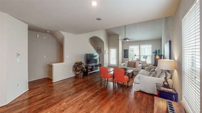 Photo - 1321 Paige St