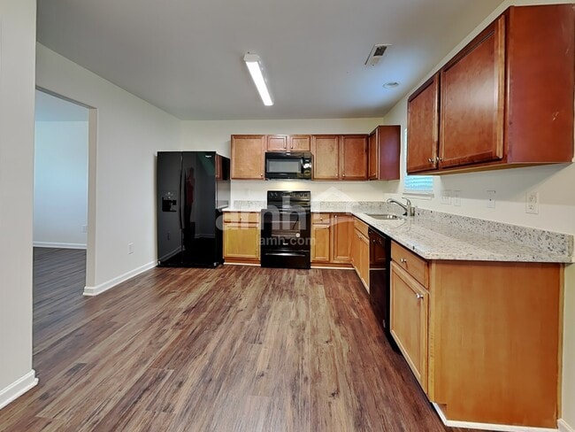Photo - 3022 Bushfield Dr
