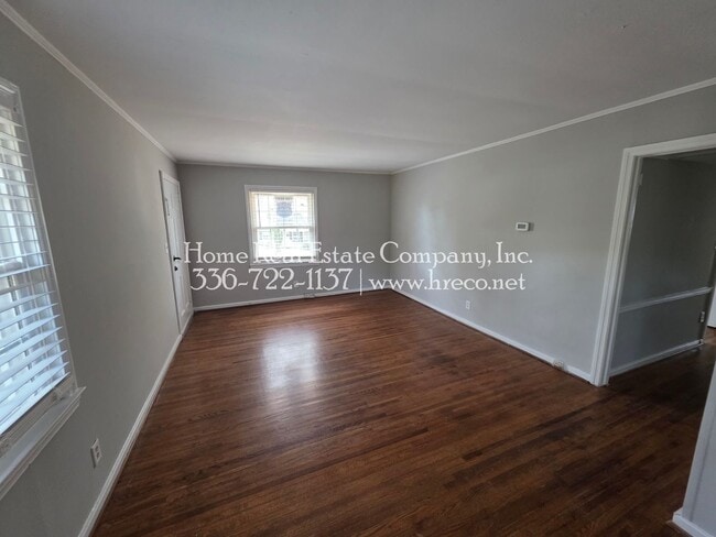 Photo - 525 Lester Ln