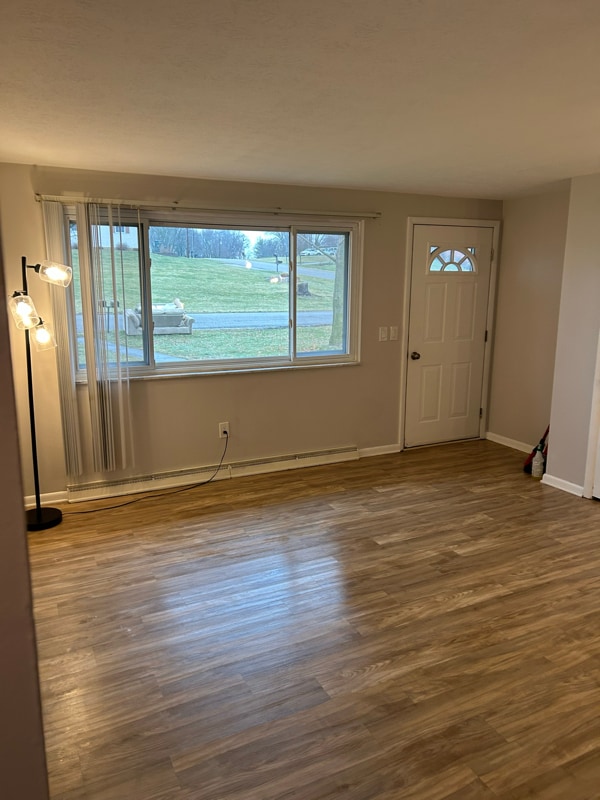 Photo - 12632 Lakeridge St NW