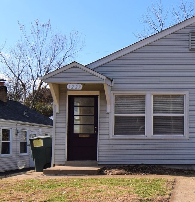 Photo - 1229 Louisville Ave