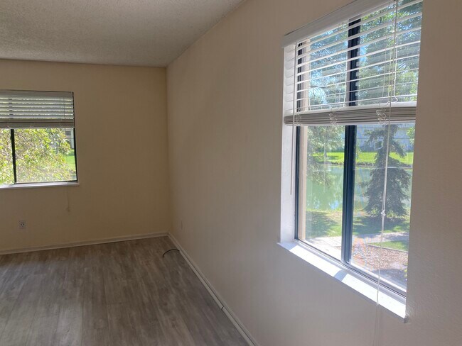 Photo - 1705 Heatheridge Rd Unit M206