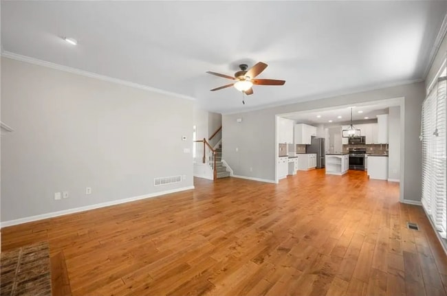 Photo - 61 Gellmore Ln