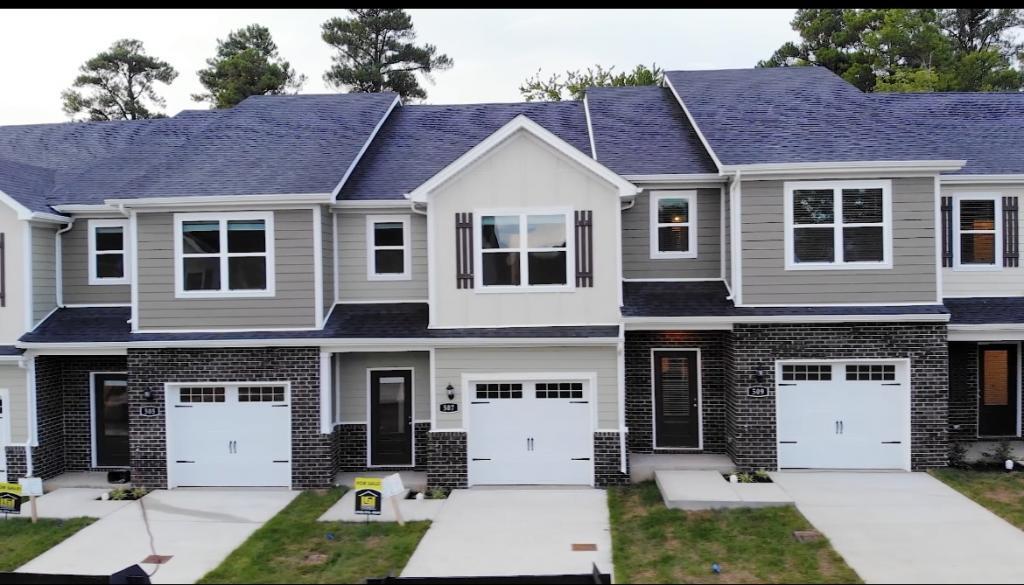 Photo - 509 Masters Way