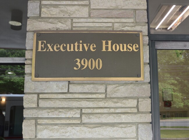Photo - 3900 Park Ave House