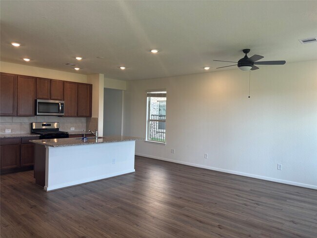 Photo - 4821 Vida Vis Dr