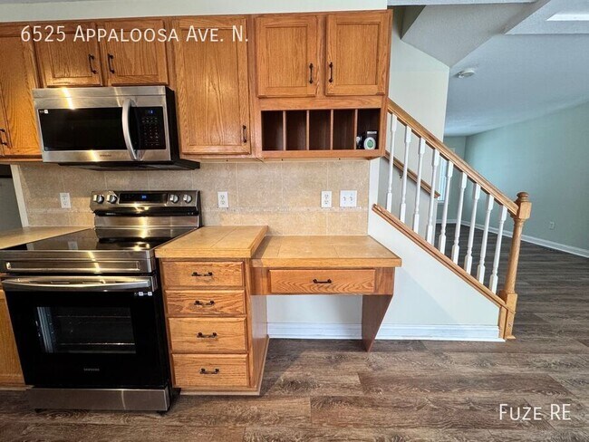 Photo - 6525 Appaloosa Ave N