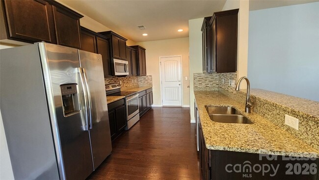 Photo - 508 Knothole Ln