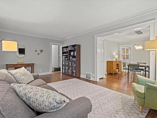 Photo - 7527 Madison Ave