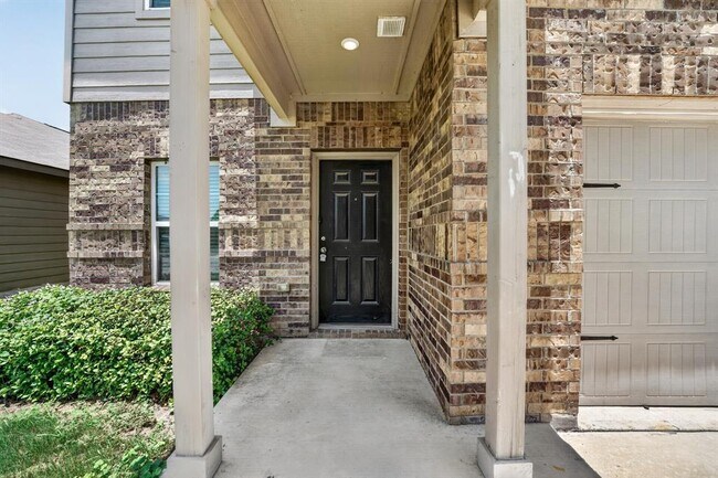 Photo - 169 Allington Cir