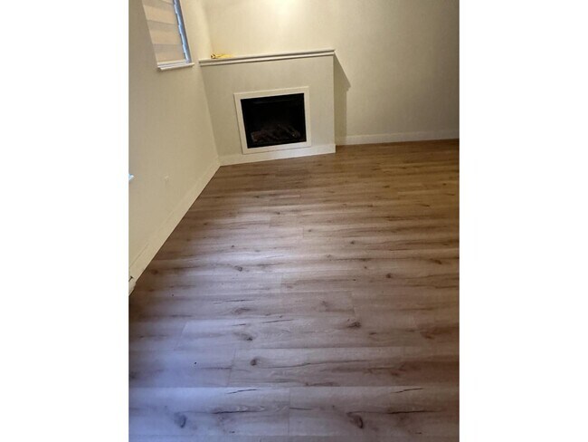 Photo - 103-62A 62 A Ave