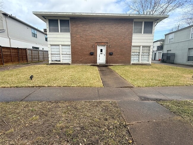 Building Photo - 3914 Law St