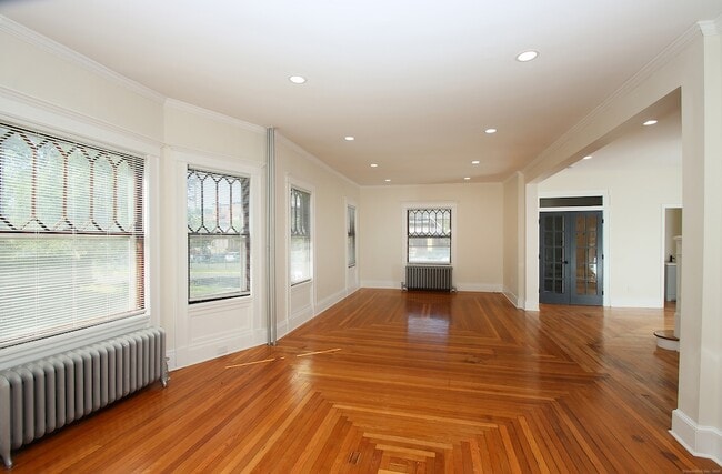 Photo - 62 Whitney St