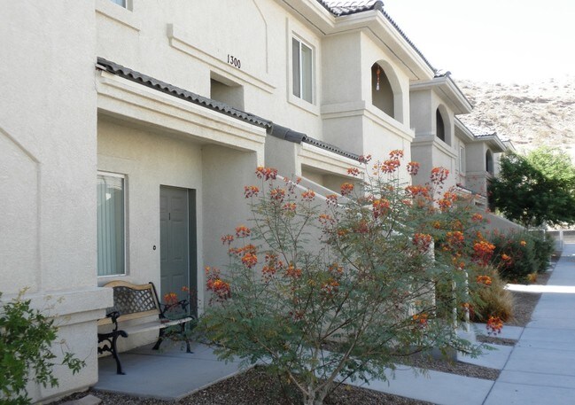 Stone Ridge - 1765 Central Ave