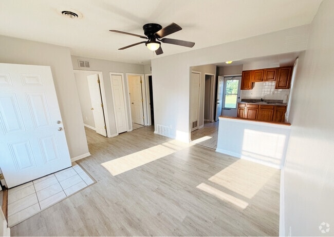 Building Photo - 23816 Kathleen Ave Rental