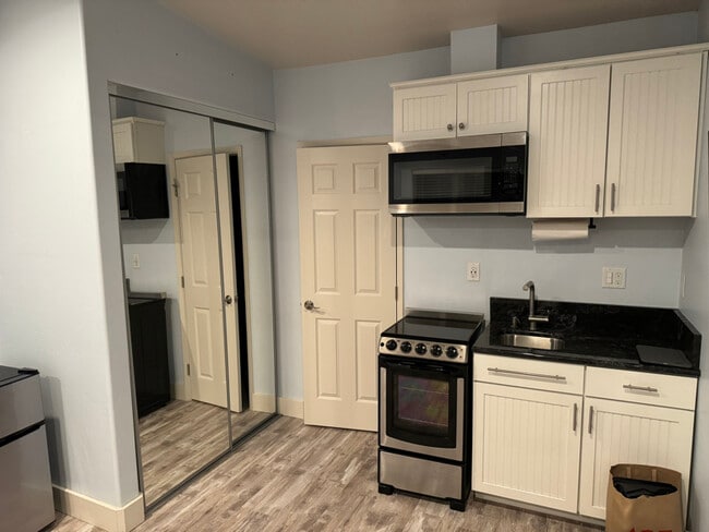 Building Photo - 278 Pinecrest Pl Rental