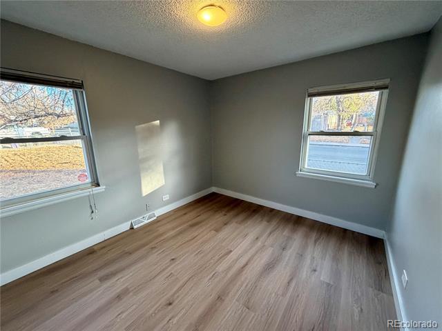 Photo - 700 Perry St