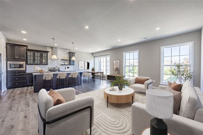 Photo - 1439 Hastings Cres