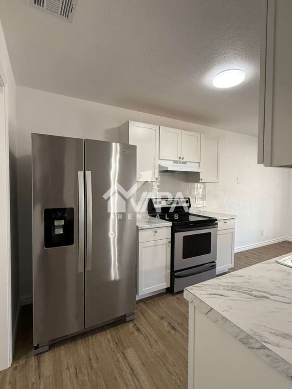 Photo - 774 Sawtooth Dr House