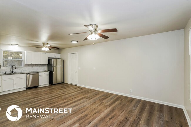 Photo - 2637 Old Matthews Rd