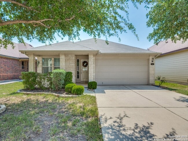 Building Photo - 9134 Canter Horse Rental