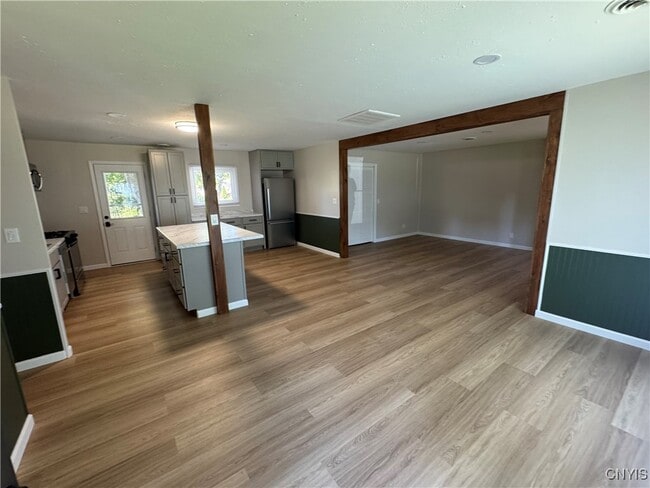 Photo - 304 Birchwood Blvd