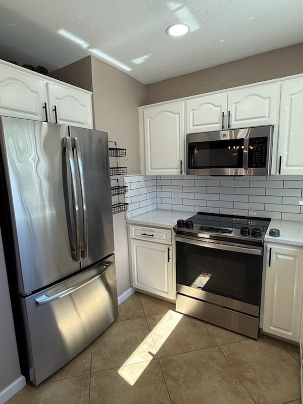 Photo - Beautiful 3BR 2BA Home w/ Fenced Yard in Tampa