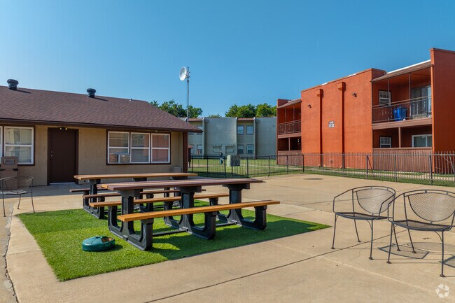 Patio - Sunset Villa