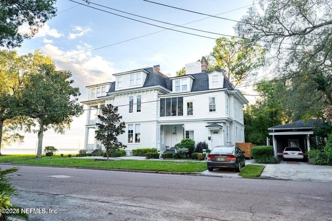 Photo - 2105 River Blvd Unit 3