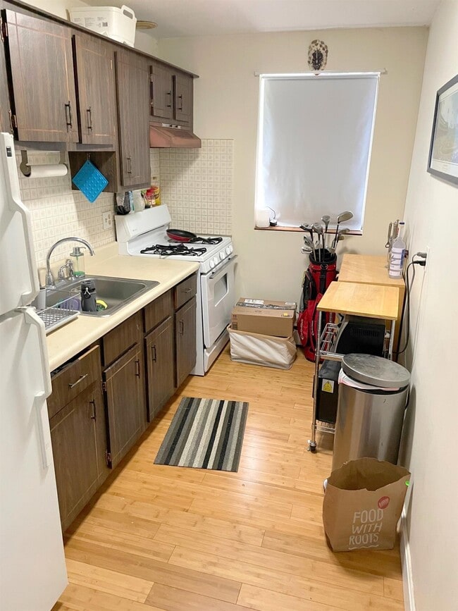 Photo - 11 Cameron Ave Unit 3