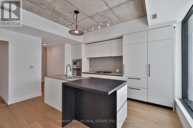 Photo - 1720 Bayview Ave Unité 614