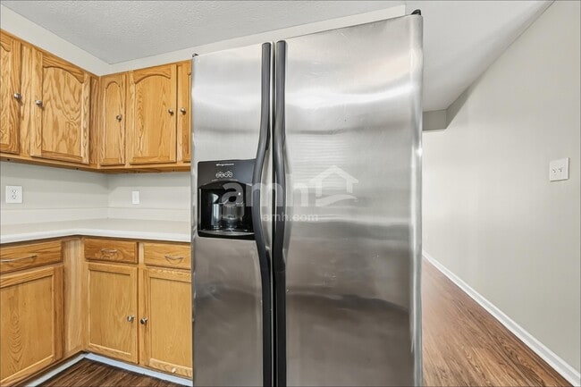 Photo - 4417 Oakbank Ln