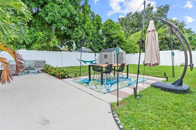 Photo - 4775 Collins Ave Unidad 2208